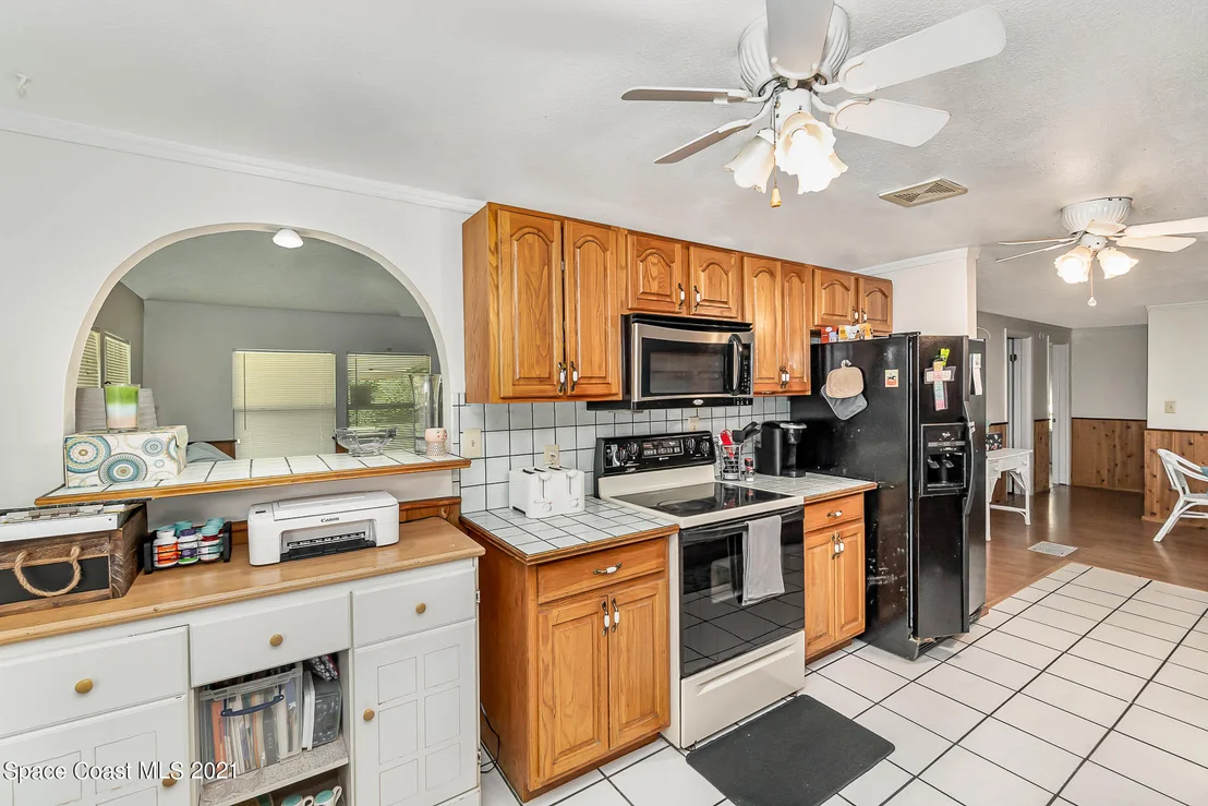 Photo of 4215 Aurantia Road