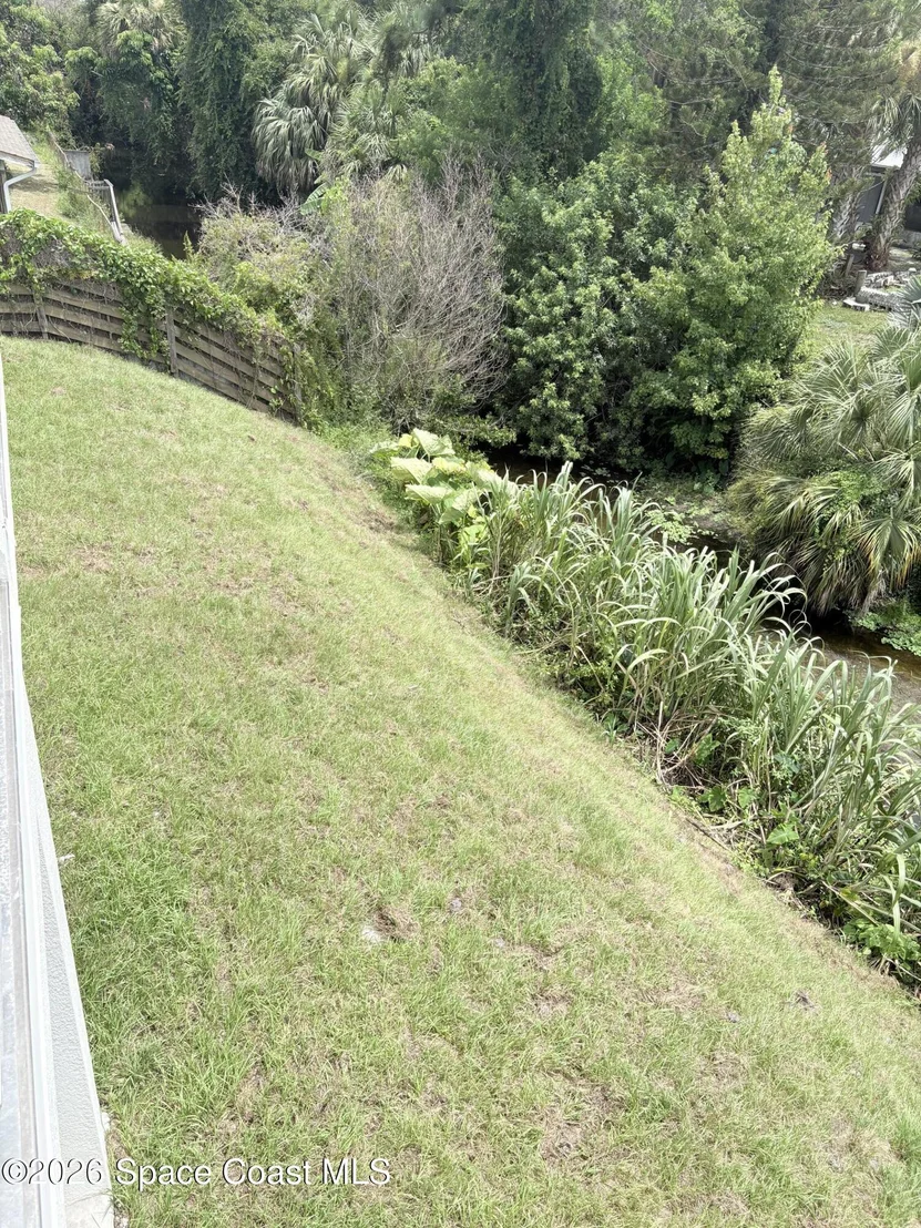 Photo of 1121 River Drive NE