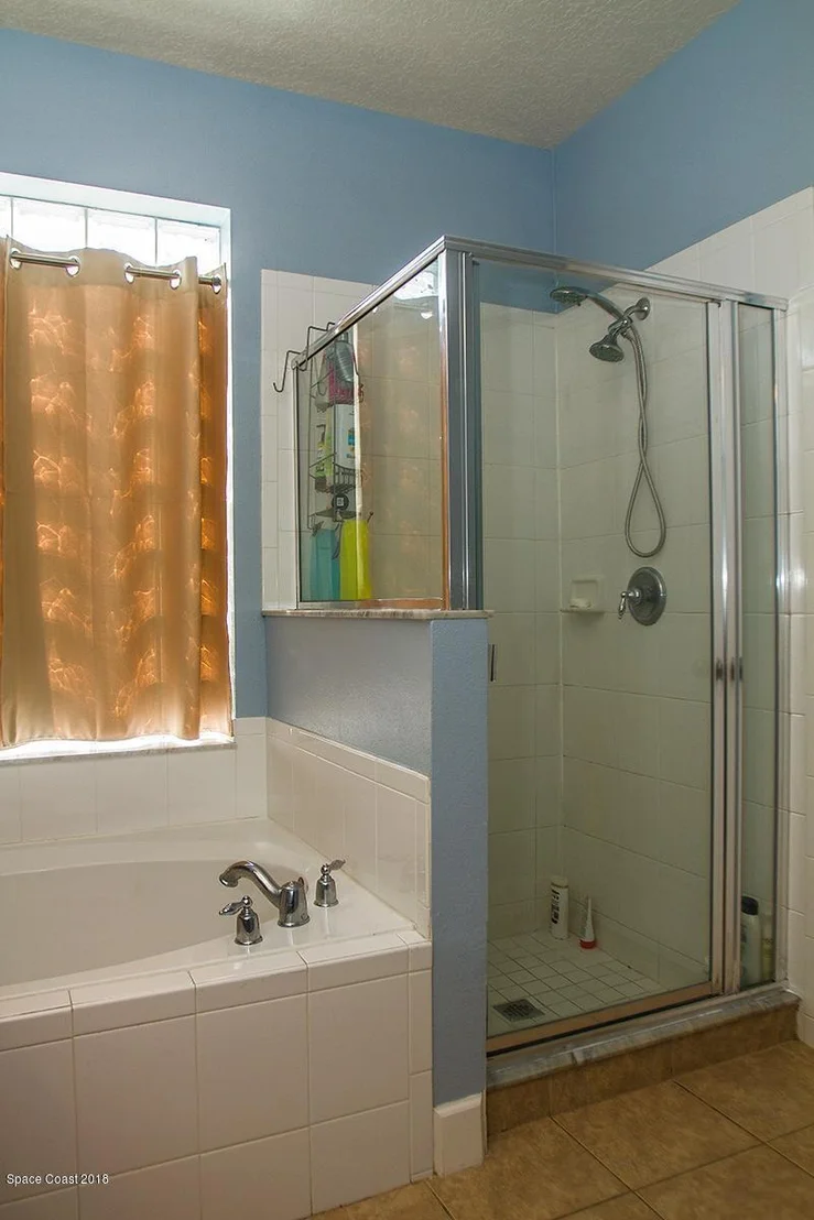 Photo of 565 Dryden Circle