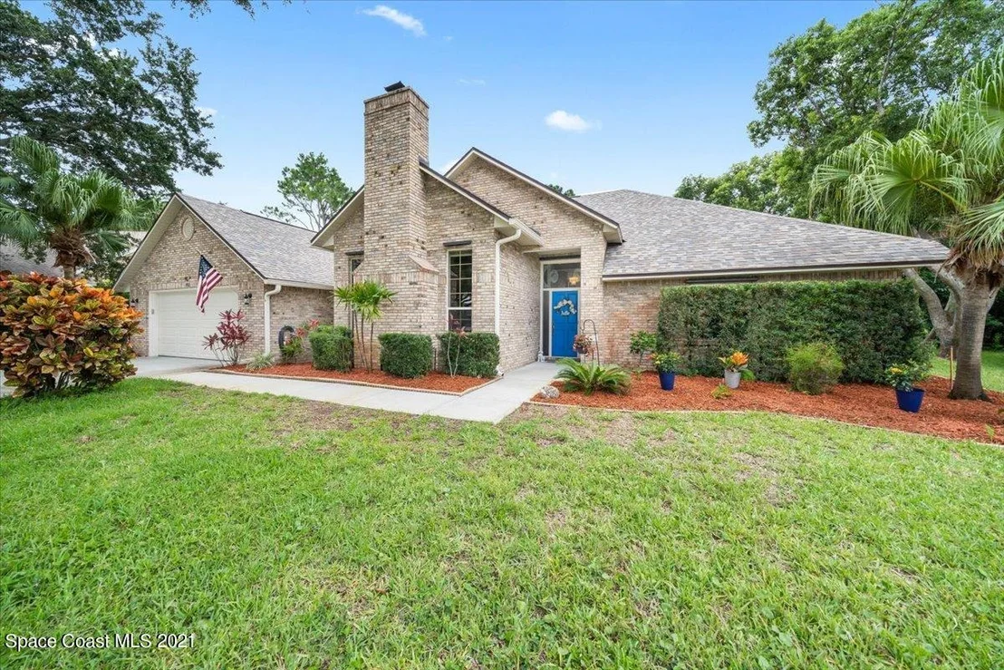 Photo of 772 Lake Drive