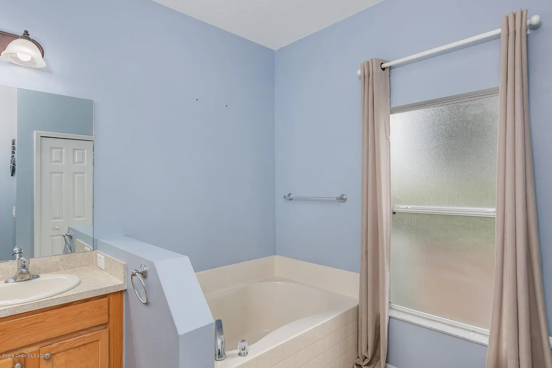 Photo of 1037 Morgan Circle NE