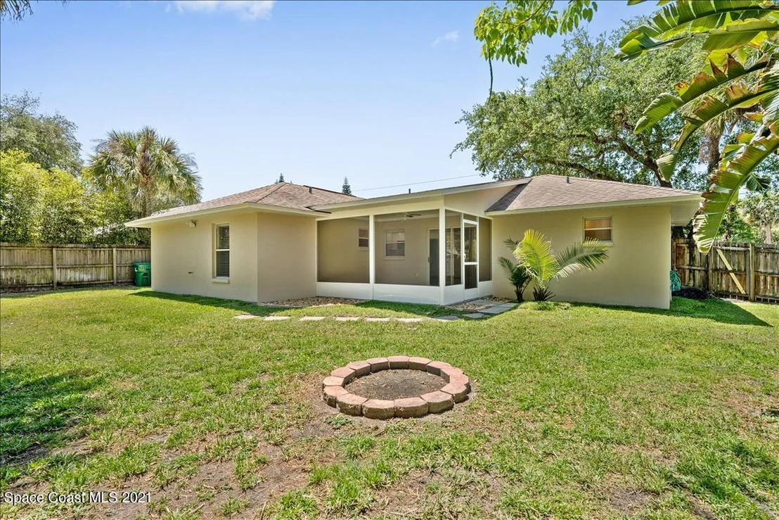 Photo of 5835 Keystone Avenue