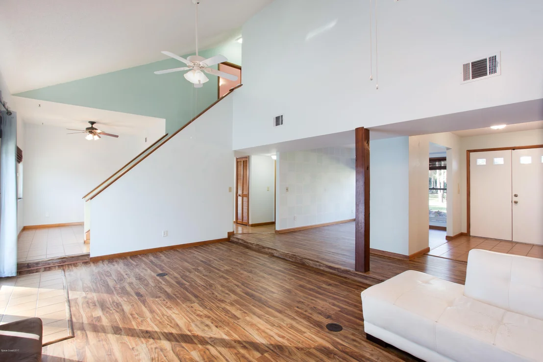 Photo of 2055 Eva Lane