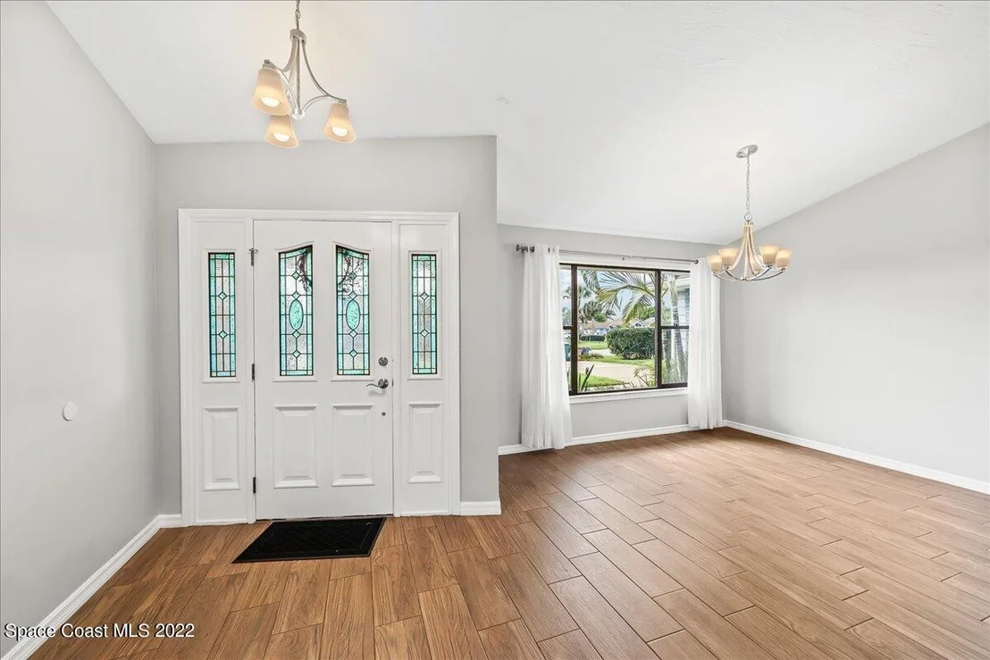 Photo of 1272 Silver Lake Drive