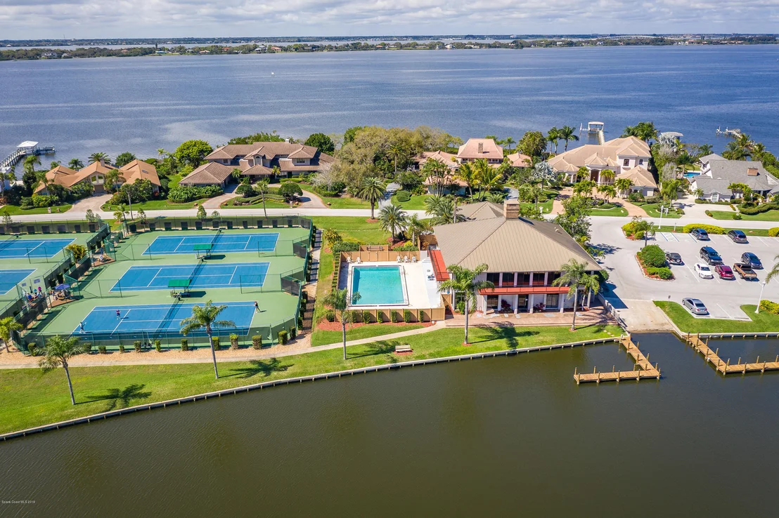 Photo of 406 Lanternback Island Drive