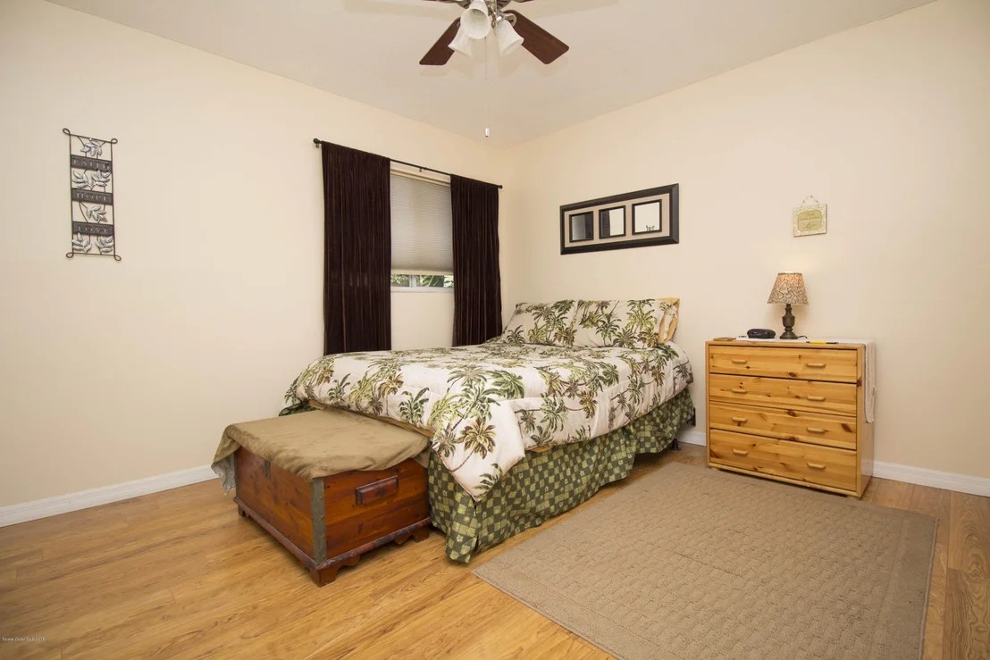 Photo of 1041 Pelican Lane