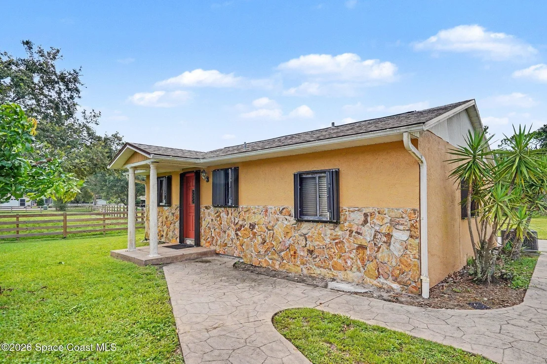 Photo of 4457 Parkway Drive