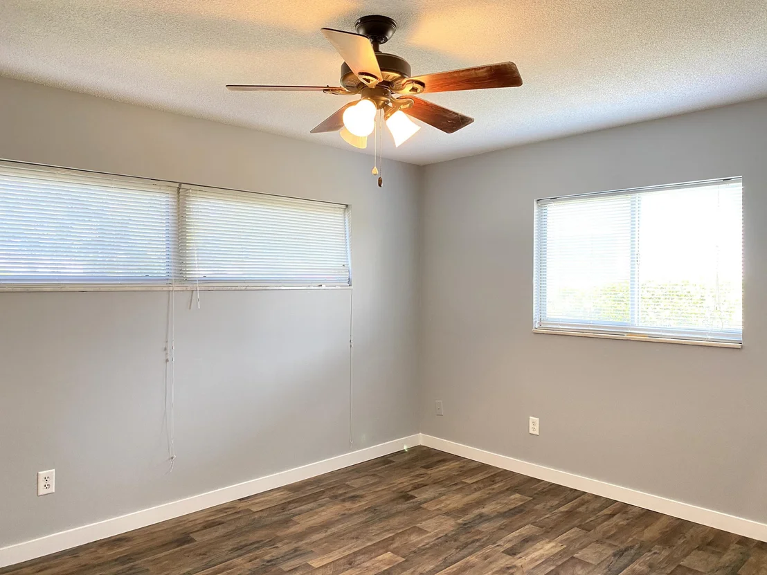 Photo of 1718 Golfview Drive