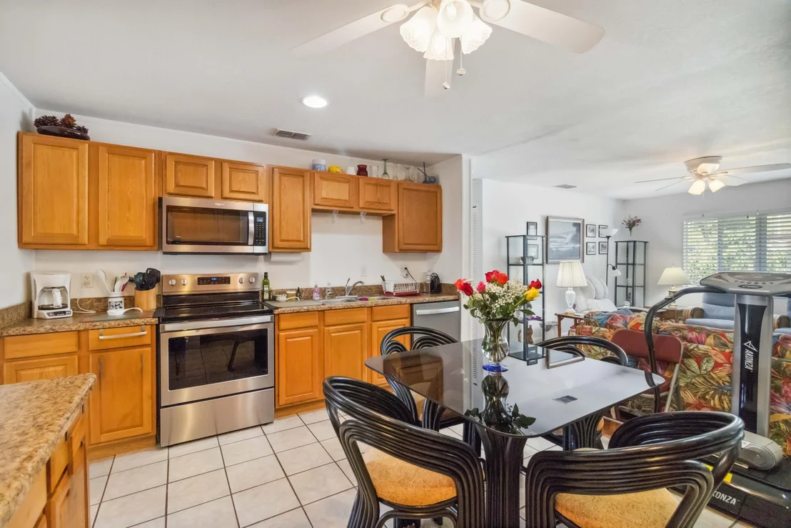 Photo of 2591 King Richard Road