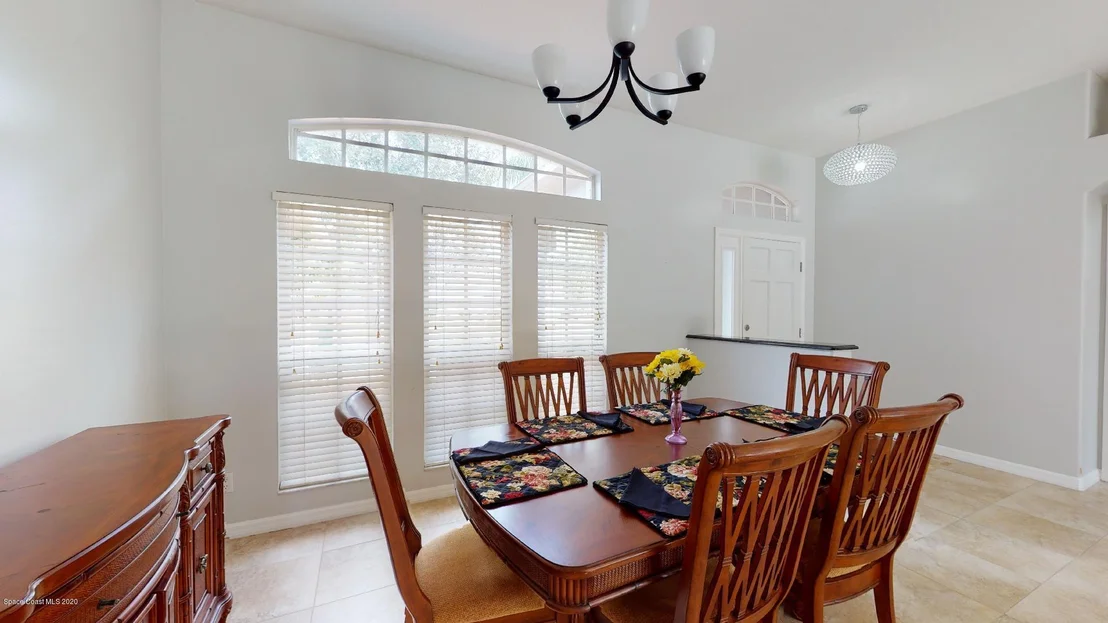Photo of 5755 Newbury Circle