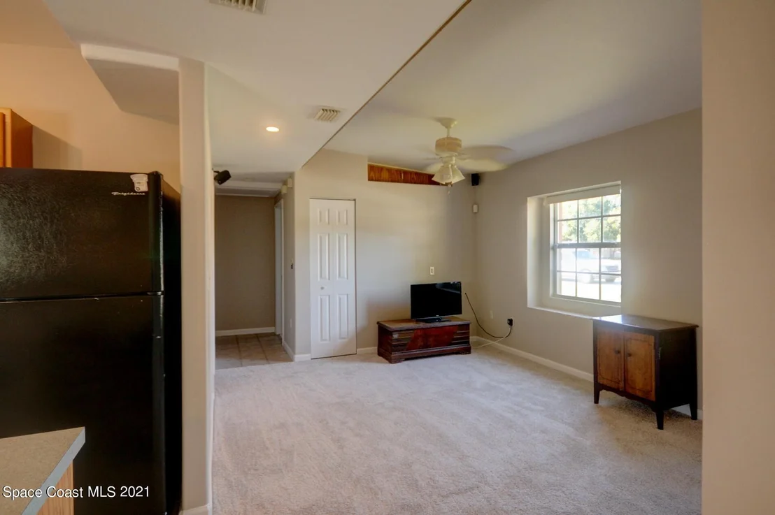 Photo of 1833 Mosswood Drive