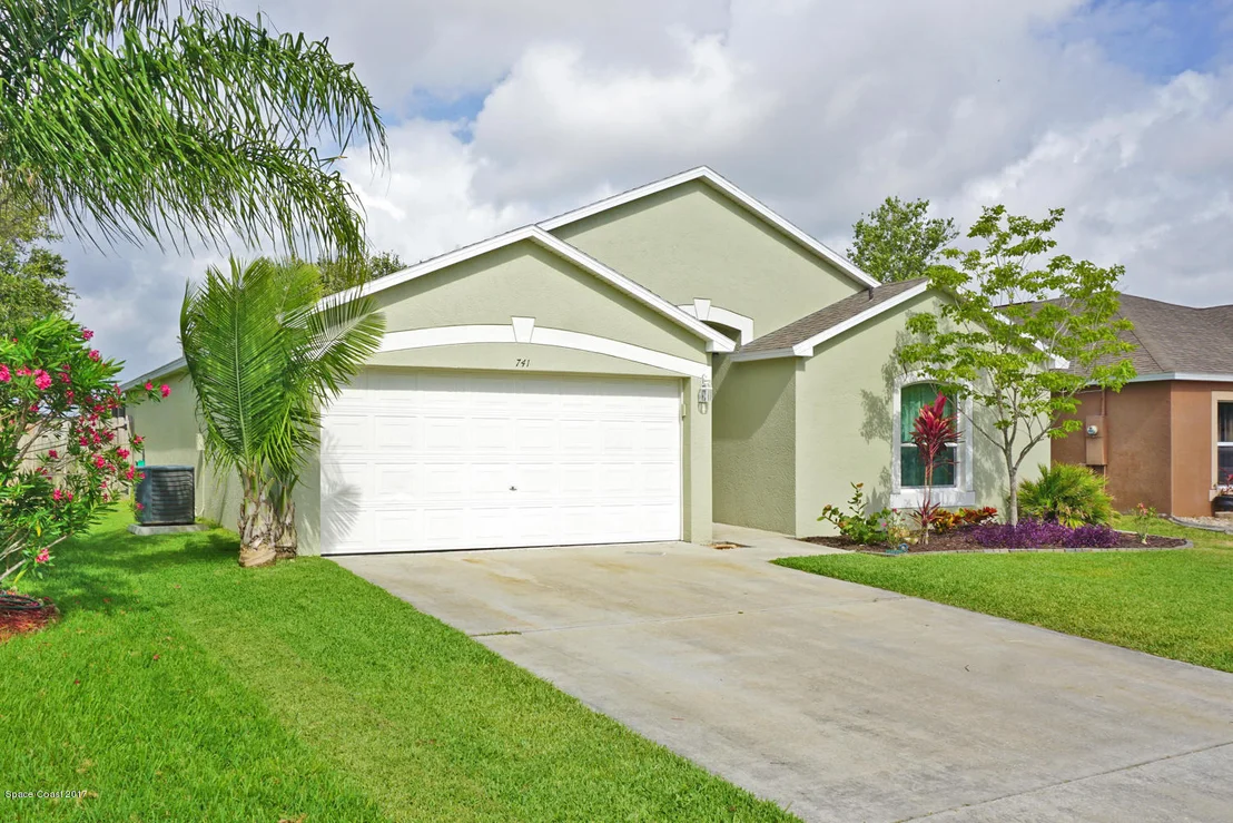 Photo of 741 Wickham Lakes Drive