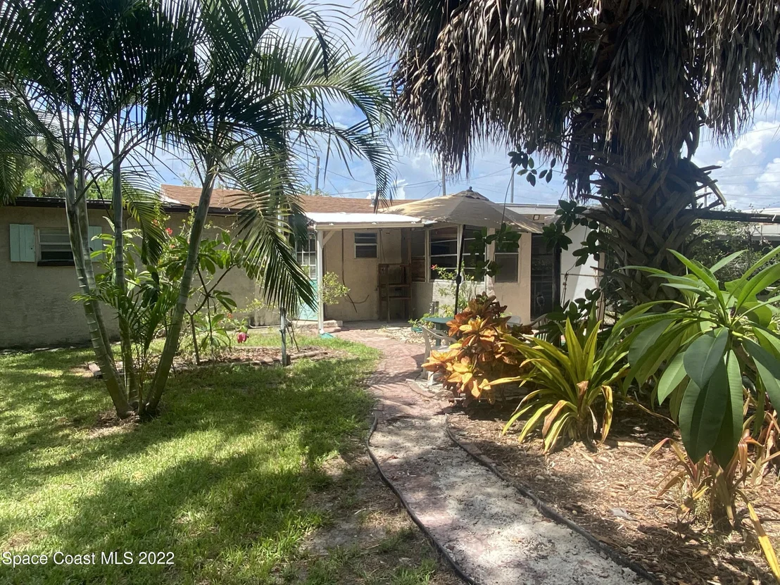 Photo of 2263 NE Monroe Street NE