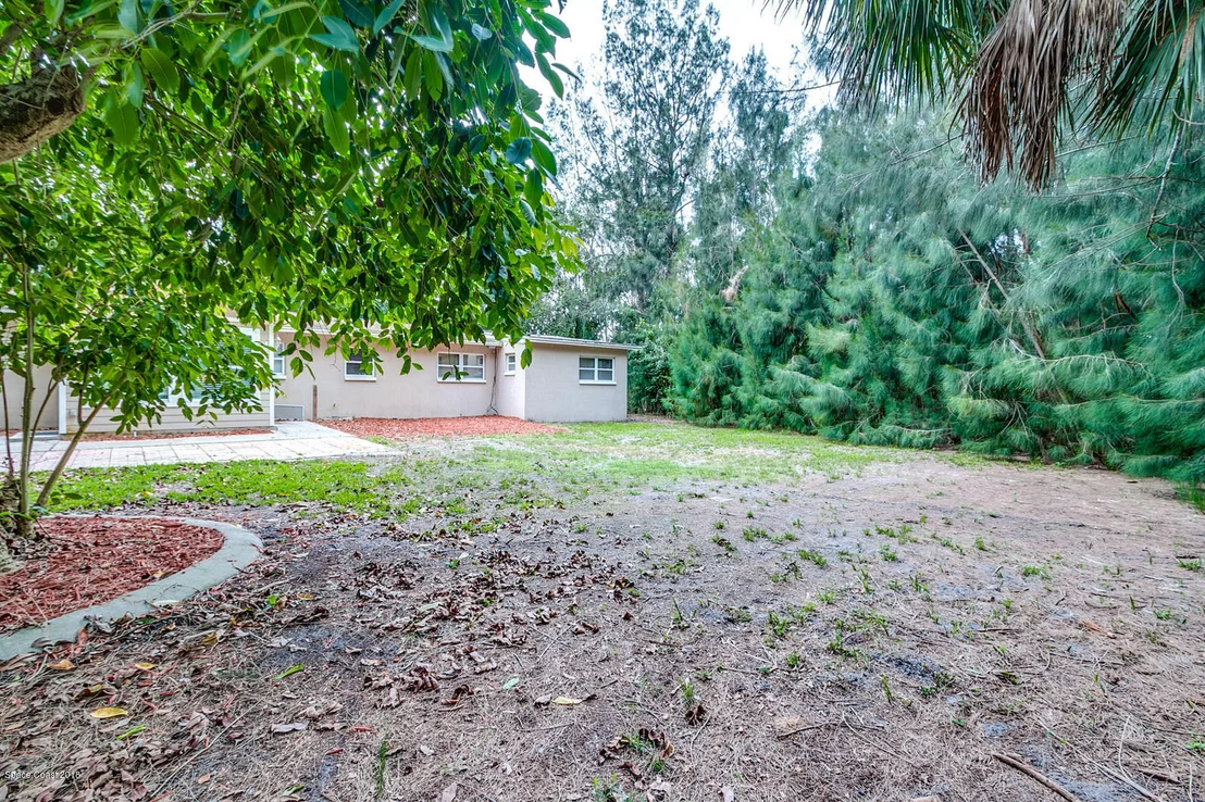 Photo of 1445 Blanche Street