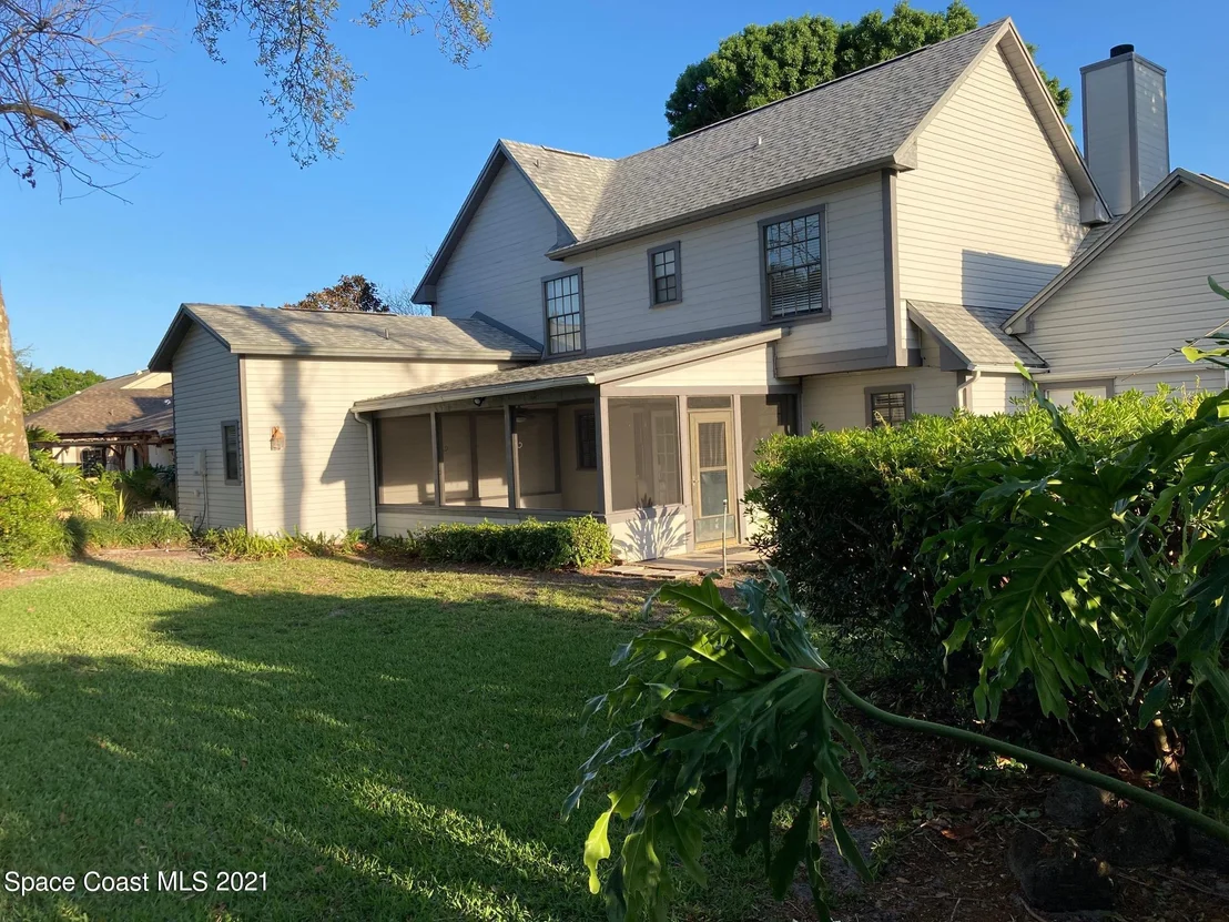Photo of 986 Whisperpine Drive