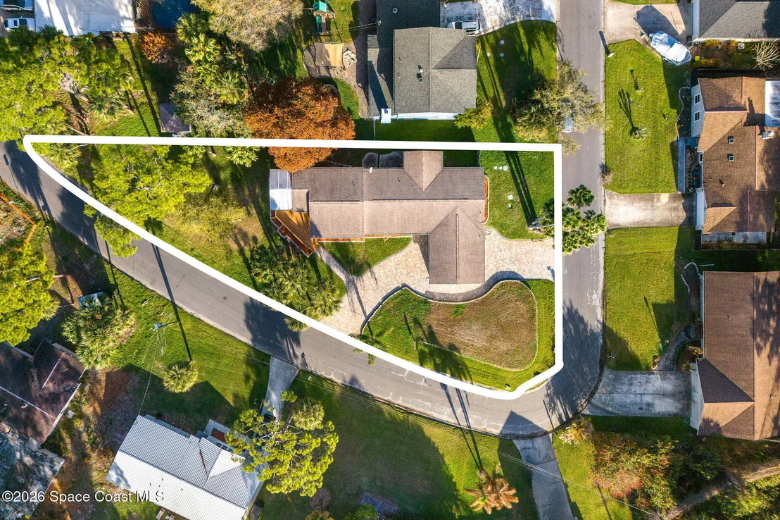 Photo of 135 Oakledge Drive