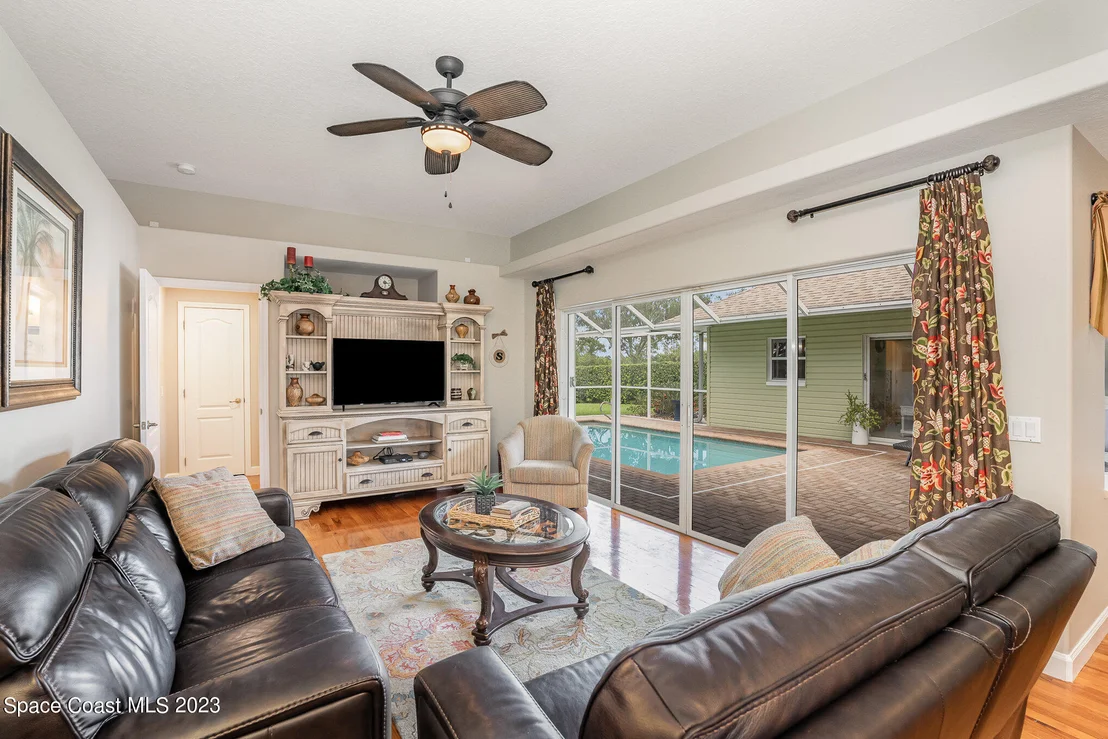 Photo of 1543 Quinn Drive