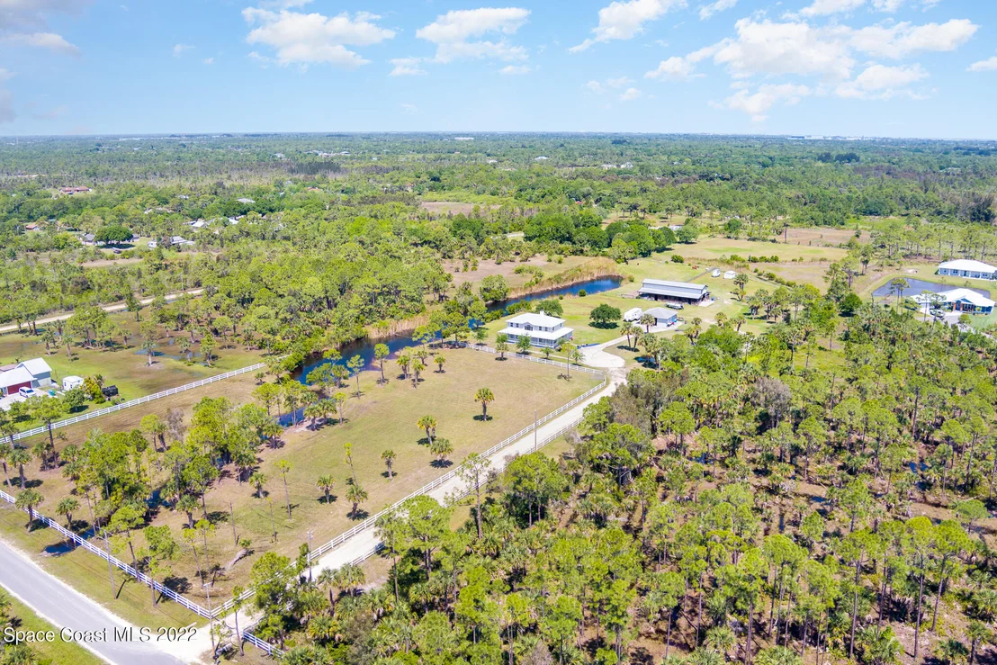 Photo of 1780 Benjamin Road