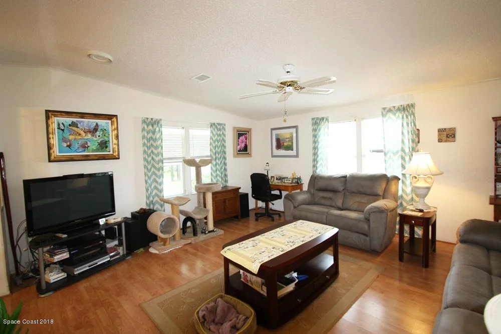 Photo of 1585 Seneca Drive