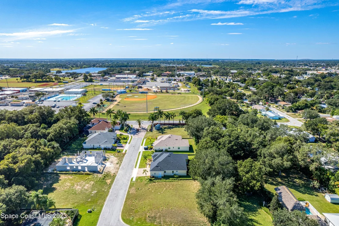 Photo of 39 Loch Ness Drive