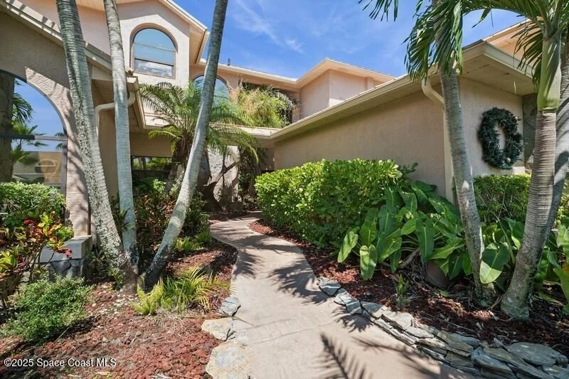 Photo of 484 Lanternback Island Drive
