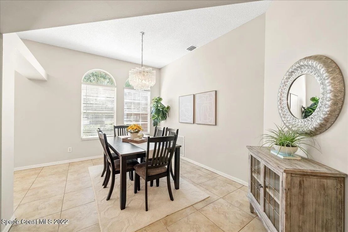 Photo of 2340 Cox Road