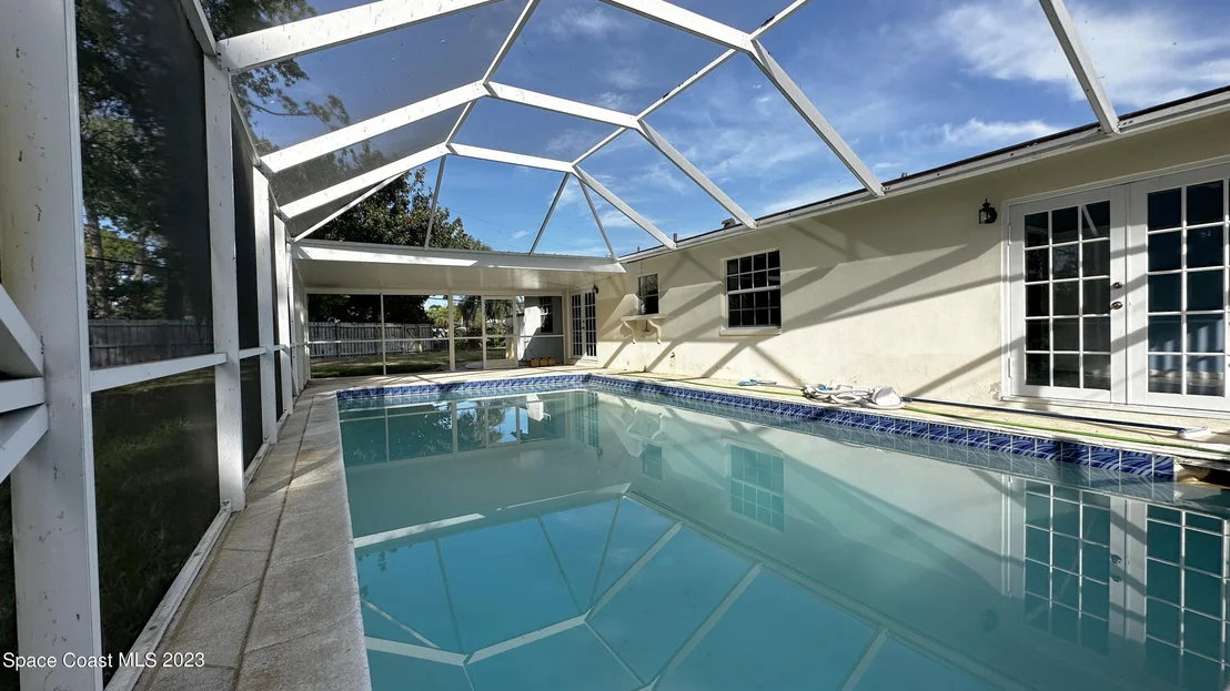 Photo of 1036 Fairway Lane