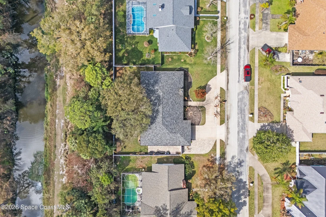 Photo of 572 Lake Ashley Circle