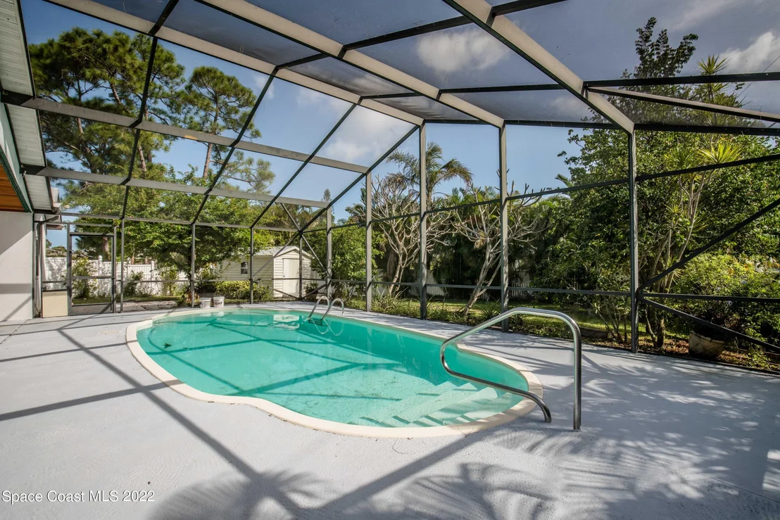 Photo of 573 Orange Avenue