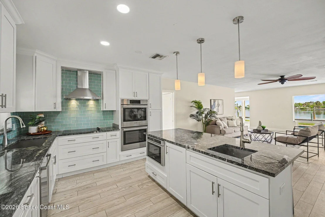 Photo of 1540 Bay Shore Drive