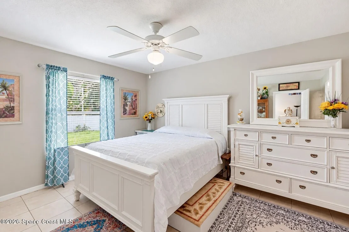 Photo of 6385 4th Place