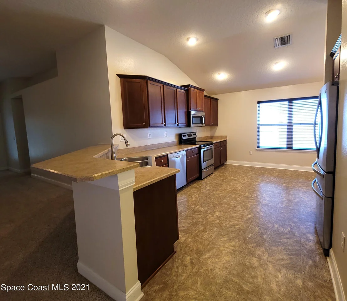 Photo of 722 Coral Trace Boulevard