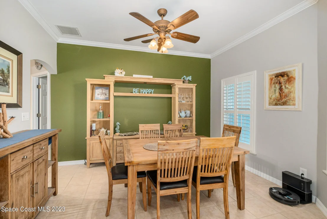 Photo of 825 Triple Crown Lane