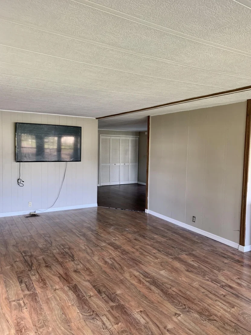 Photo of 195 Maplewood Boulevard