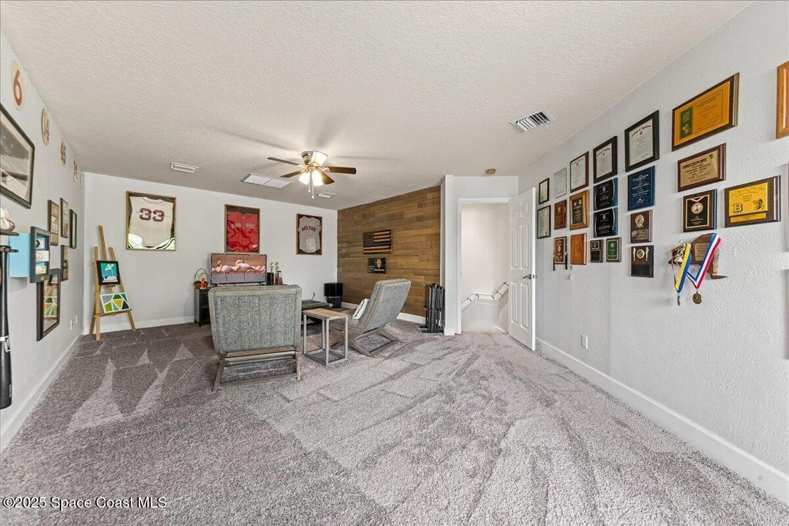 Photo of 2100 Windbrook Drive SE