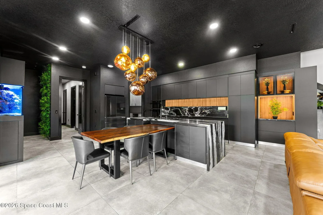 Photo of 2453 Westhorpe Drive