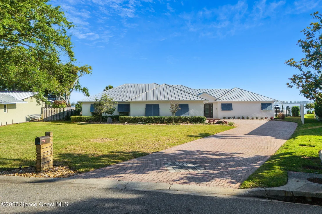 Photo of 751 Oak Ridge Drive