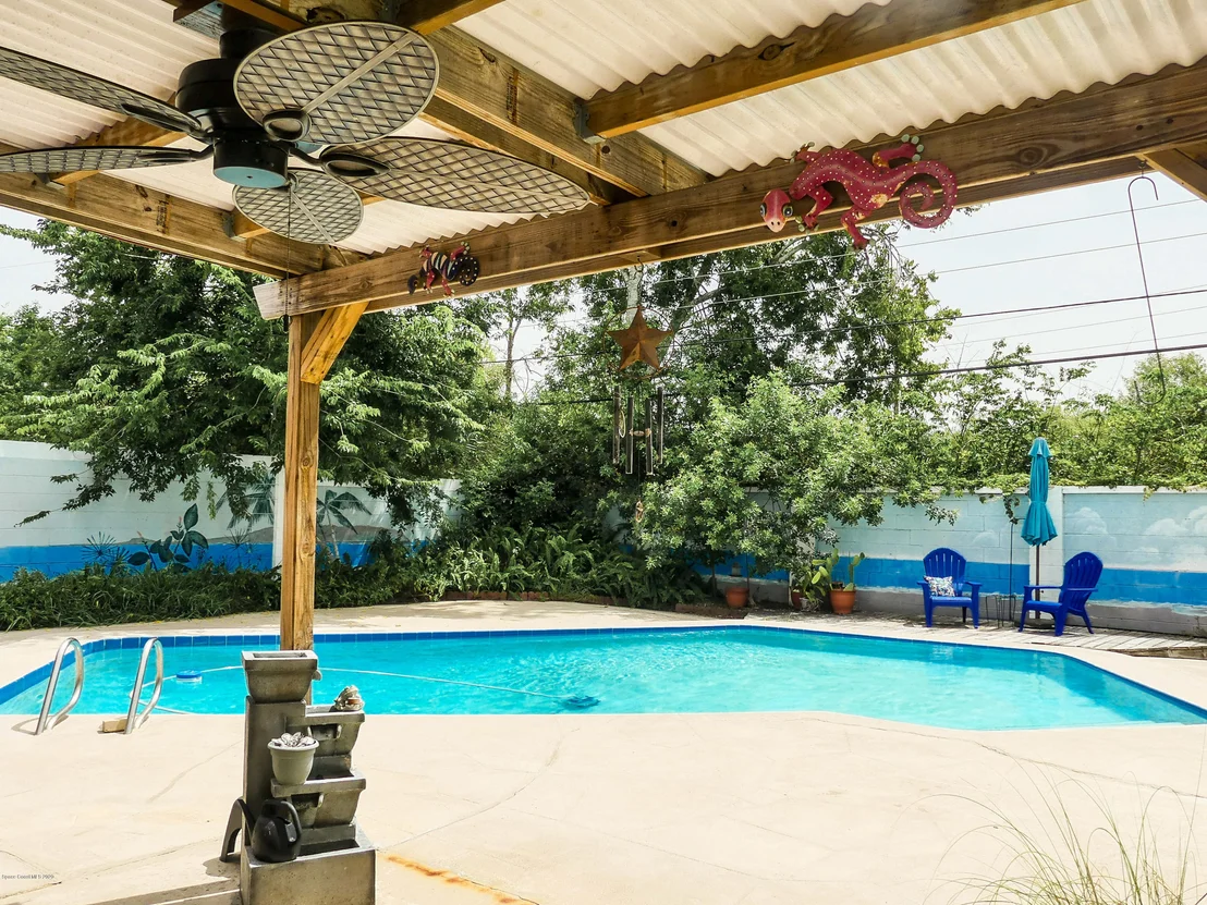 Photo of 4945 Cocoanut Drive