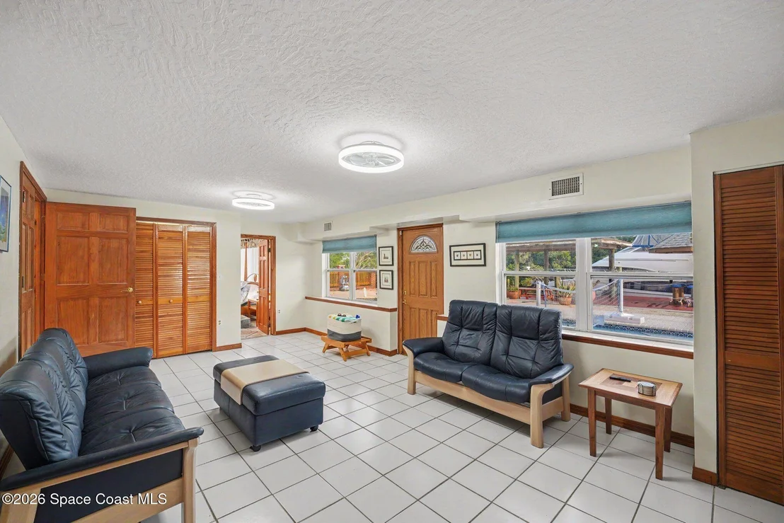 Photo of 459 Angelo Lane
