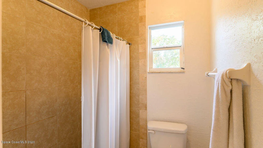 Photo of 1327 Cherry Hills Road NE