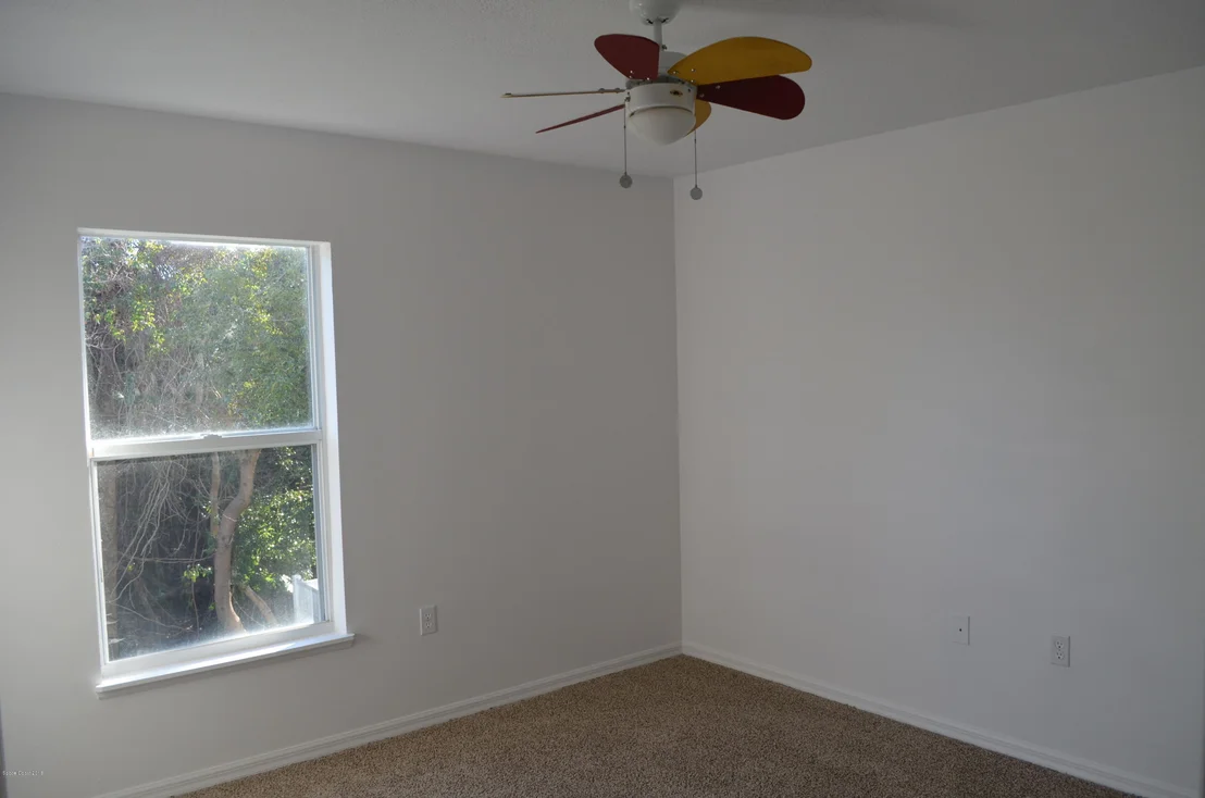 Photo of 689 Macon Drive