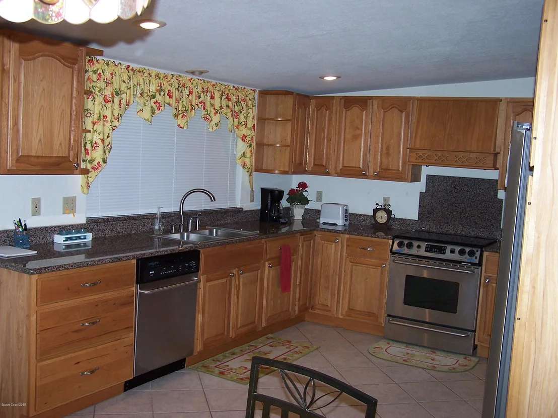 Photo of 710 Aloha Avenue