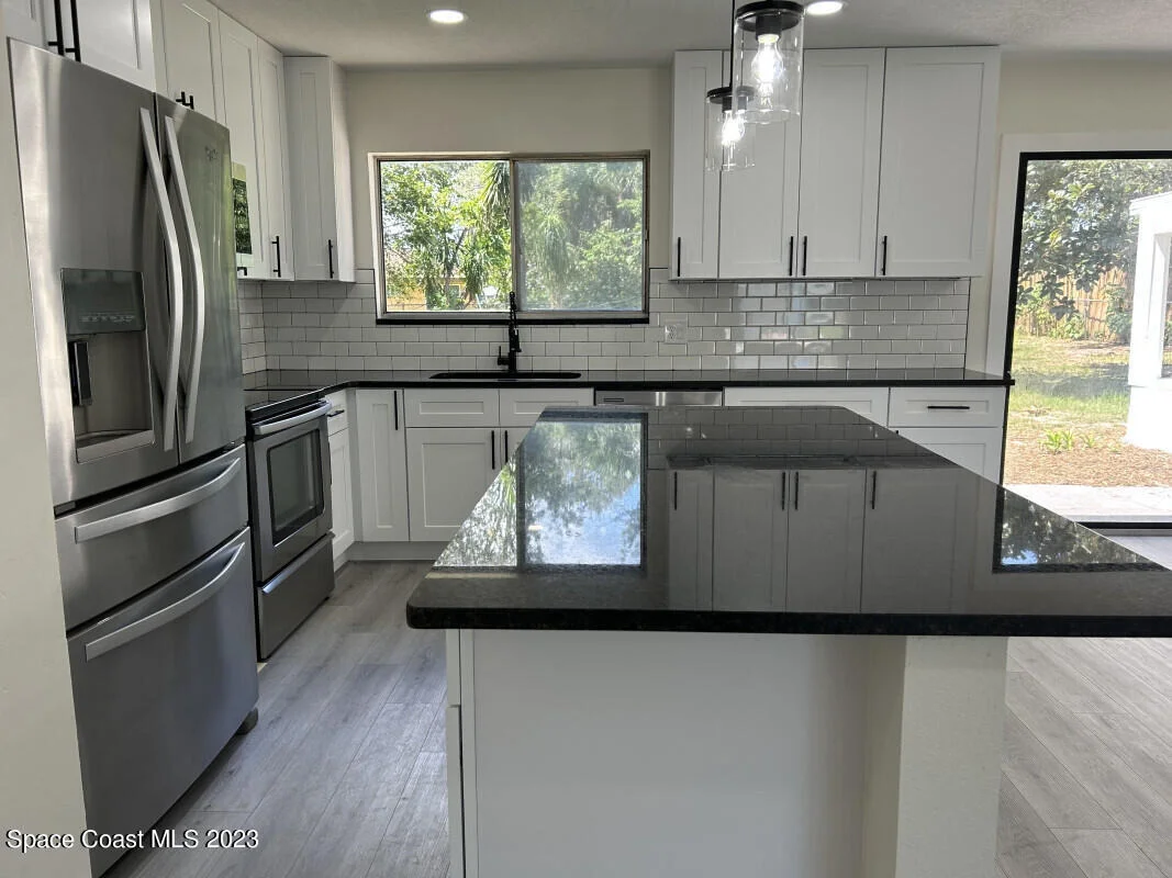 Photo of 1250 Bard Lane NE