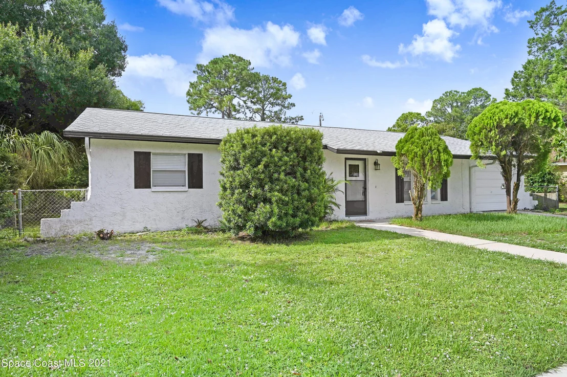 Photo of 1123 Hermosa Drive