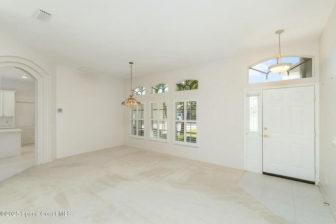 Photo of 6024 Newbury Circle