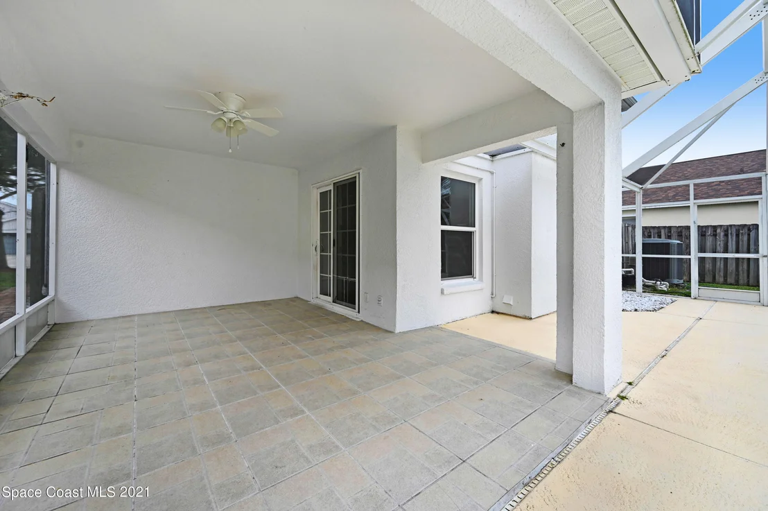 Photo of 6977 Hammock Trace Drive