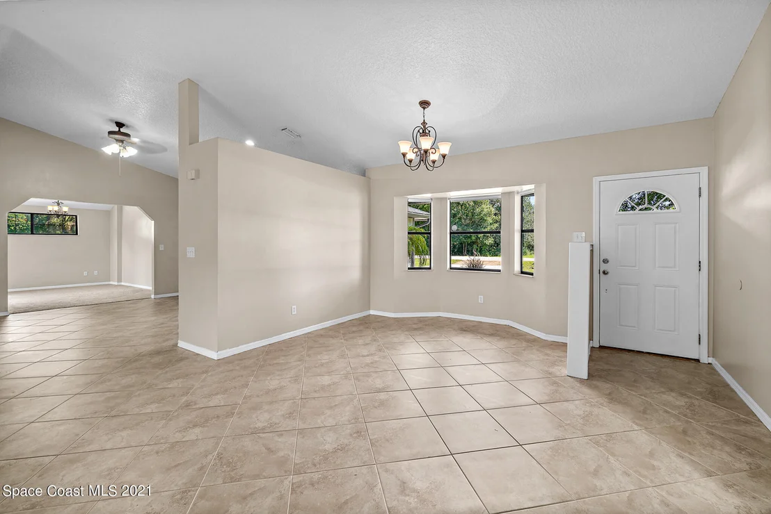 Photo of 4390 Alan Shepard Avenue