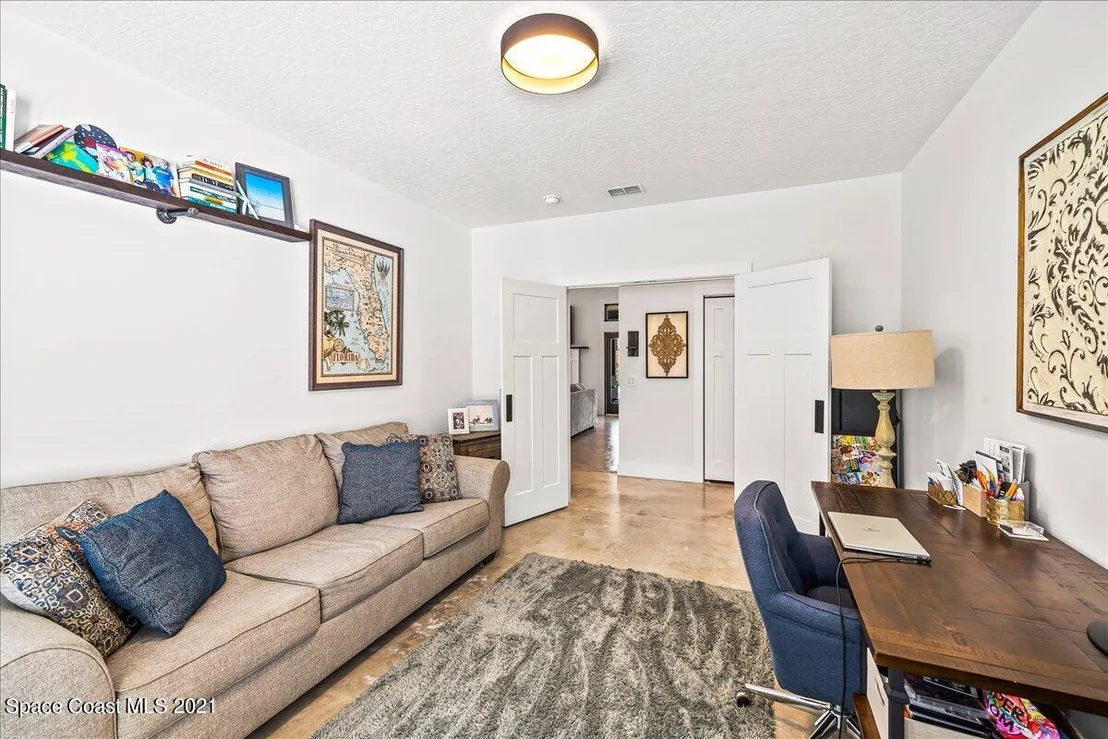 Photo of 629 Hummingbird Drive