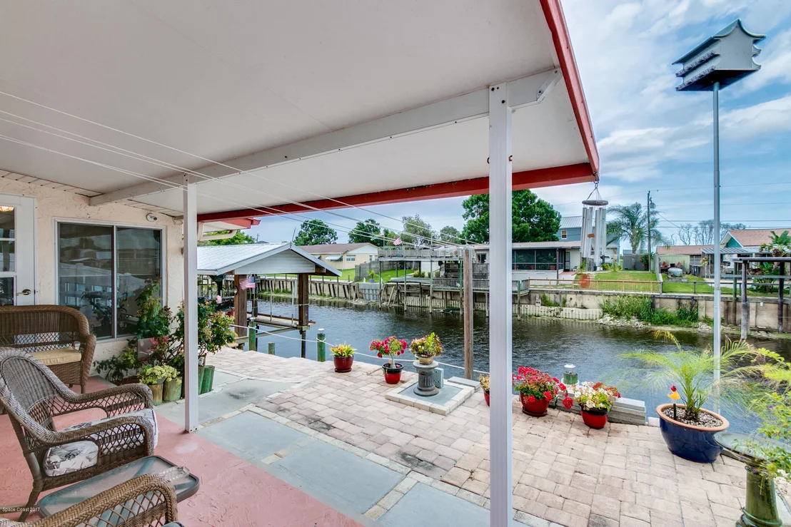 Photo of 821 Heron Road