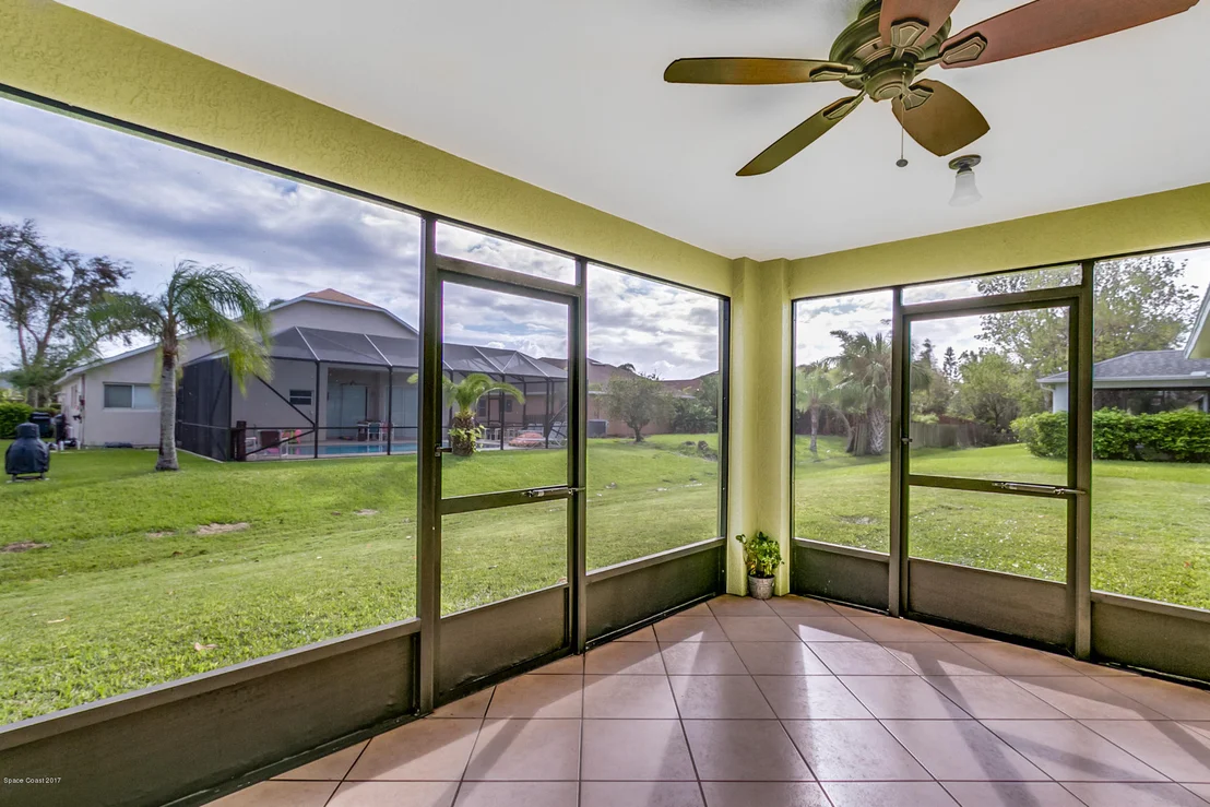 Photo of 943 Del Mar Circle